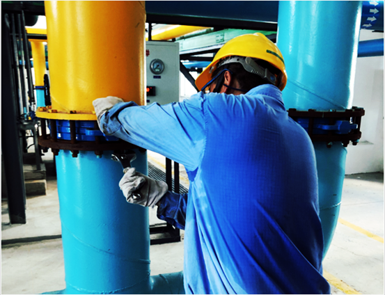 斗高温、战酷暑，，，，与时间赛跑的南宫NG28人